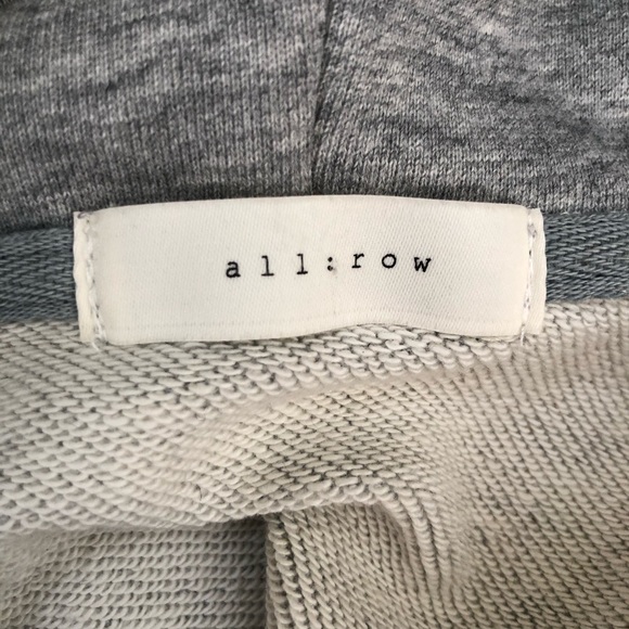 Cropped Gray Ruffled Sweatshirt - Picture 4 of 4